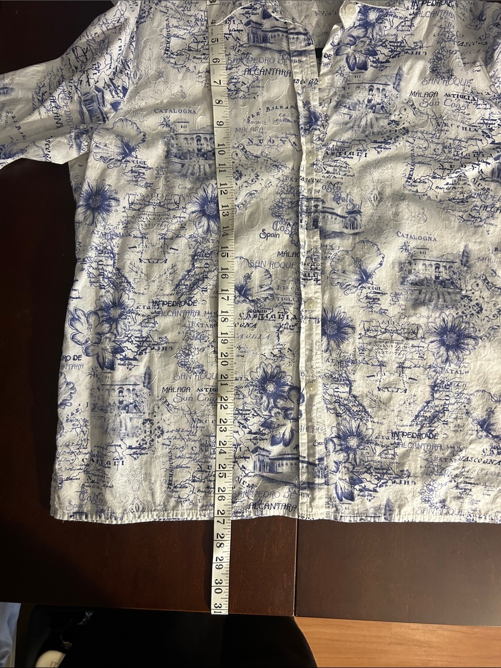 Alia Women’s Large Blue White Spain Toile Print Button Front 3/4 Sleeve Blouse - Picture 9 of 9